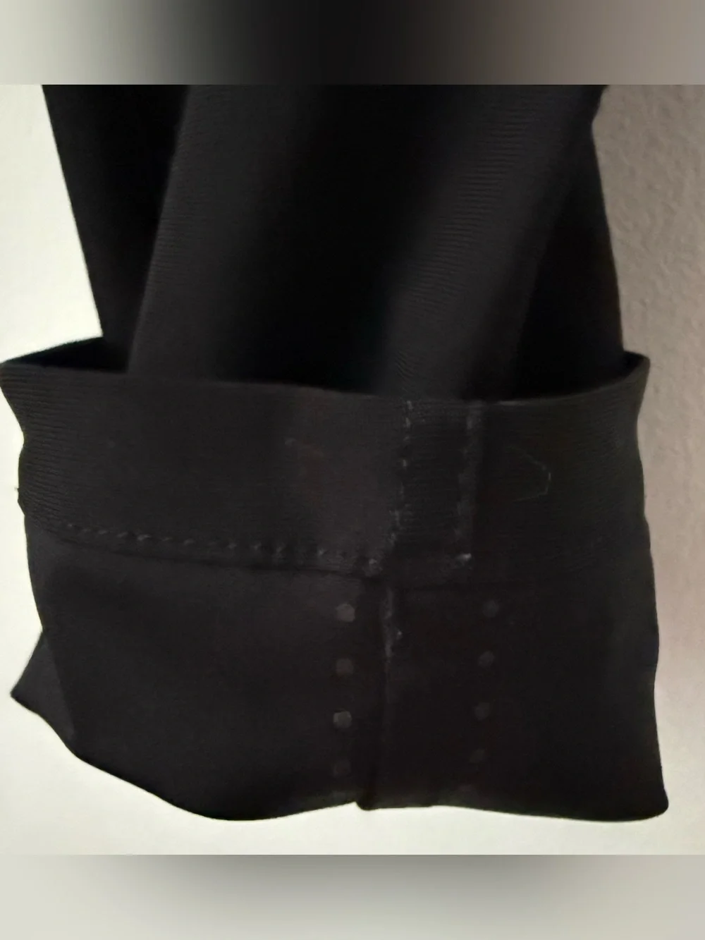 lululemon athletica Lululemon City Sleek 5 Pocket Black Ponte Ankle Pants sz 4